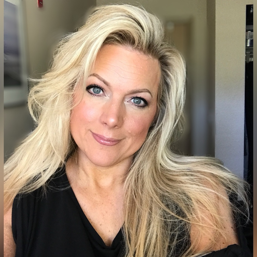 Meet your Posher, Candice